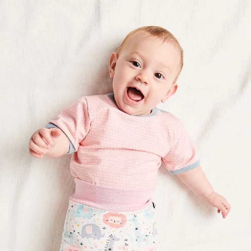 Organic shortsleeve baby body ""Kuller Peach Rose"" made from 95% organic cotton and 5% elastane