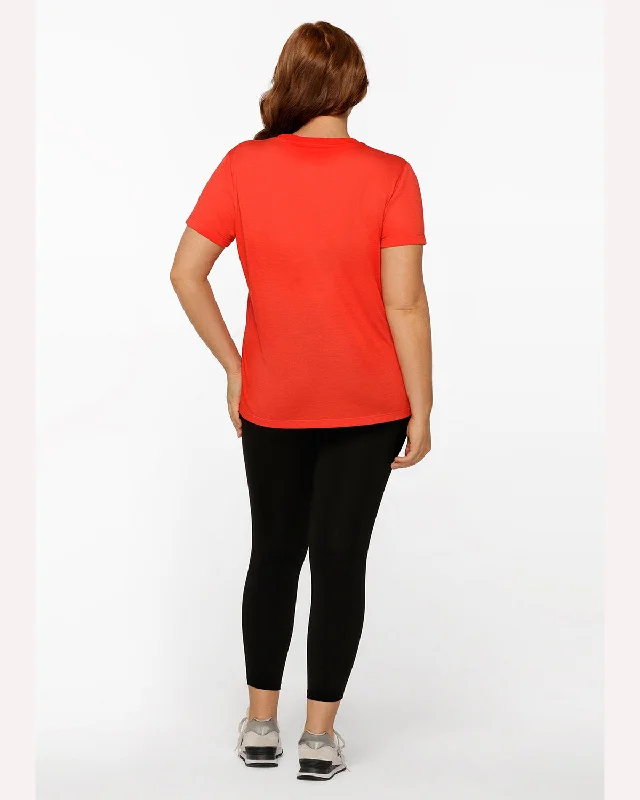 Lorna Jane Lotus T Shirt - Hot Tomato